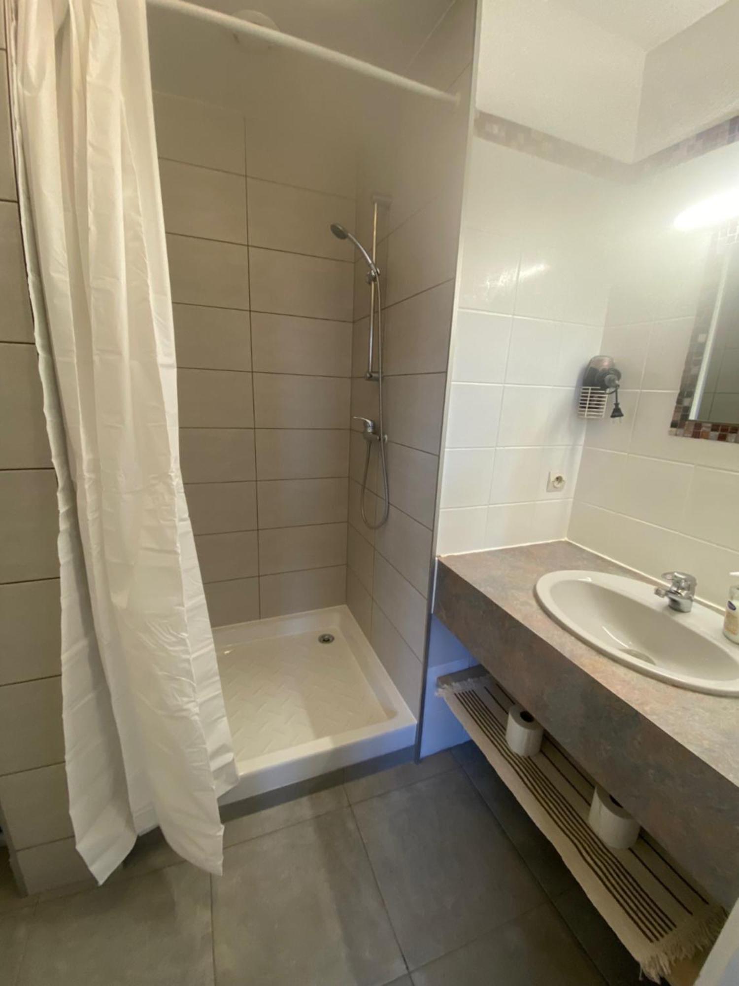 Gite Saint Florent Studio Apartment Parking Gratuit Estrasburgo Exterior foto
